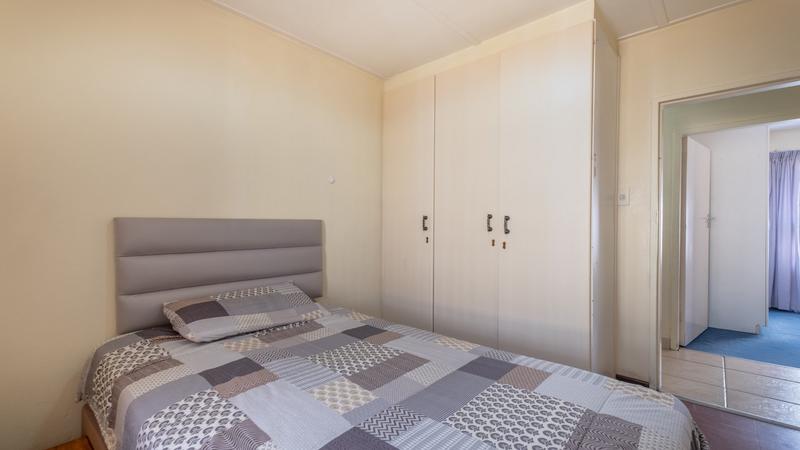 4 Bedroom Property for Sale in Cravenby Western Cape